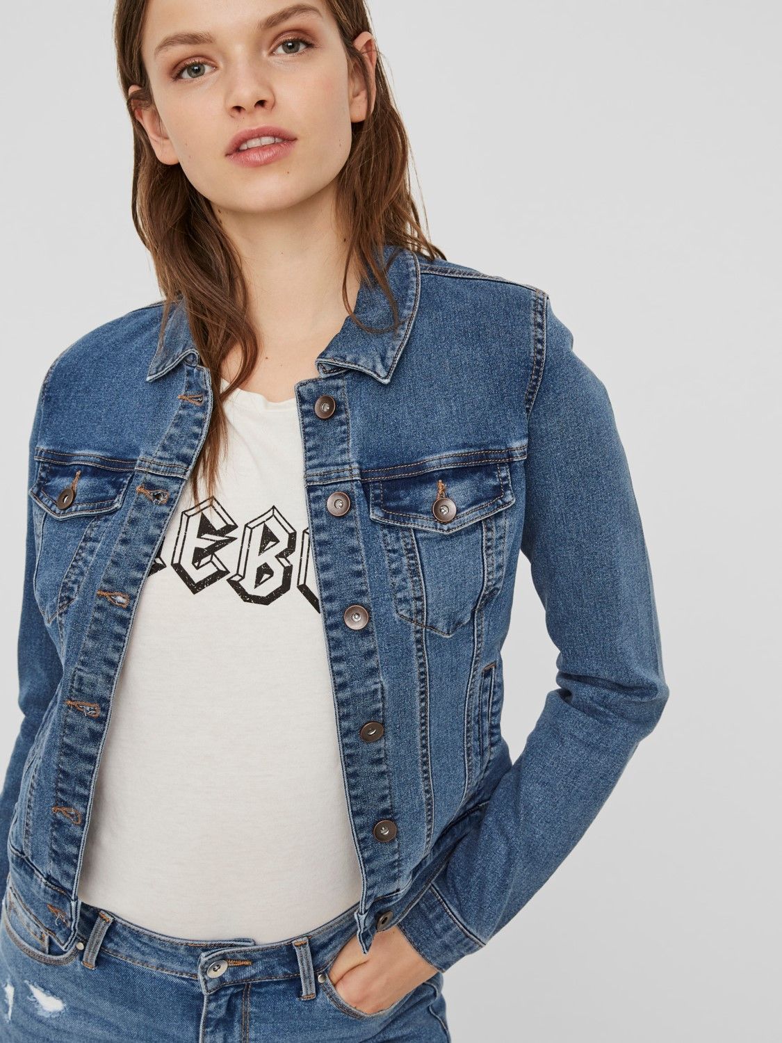 VEROCHAQ010 (3) VMHOT SOYA LS DENIM JACKET MIX GA NOOS Medium Blue Denim
