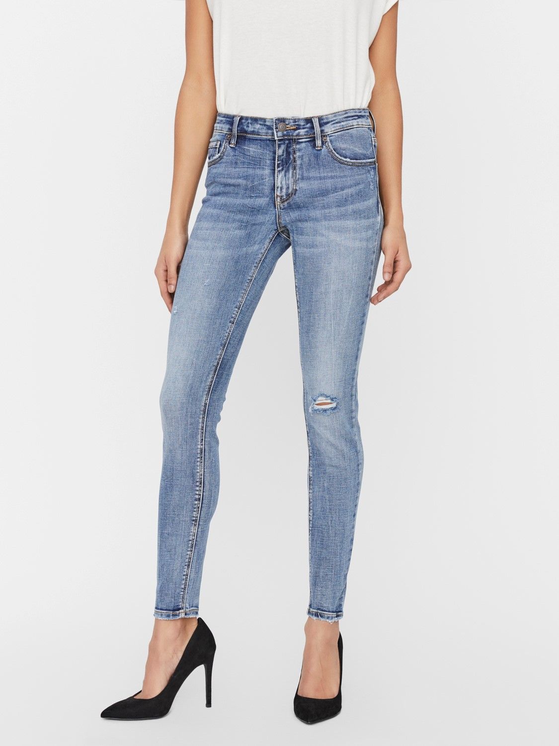 VEROPANT010 (5) VMLYDIA LR SKINNY DESTR JS LI320 GA NOOS Medium Blue Denim