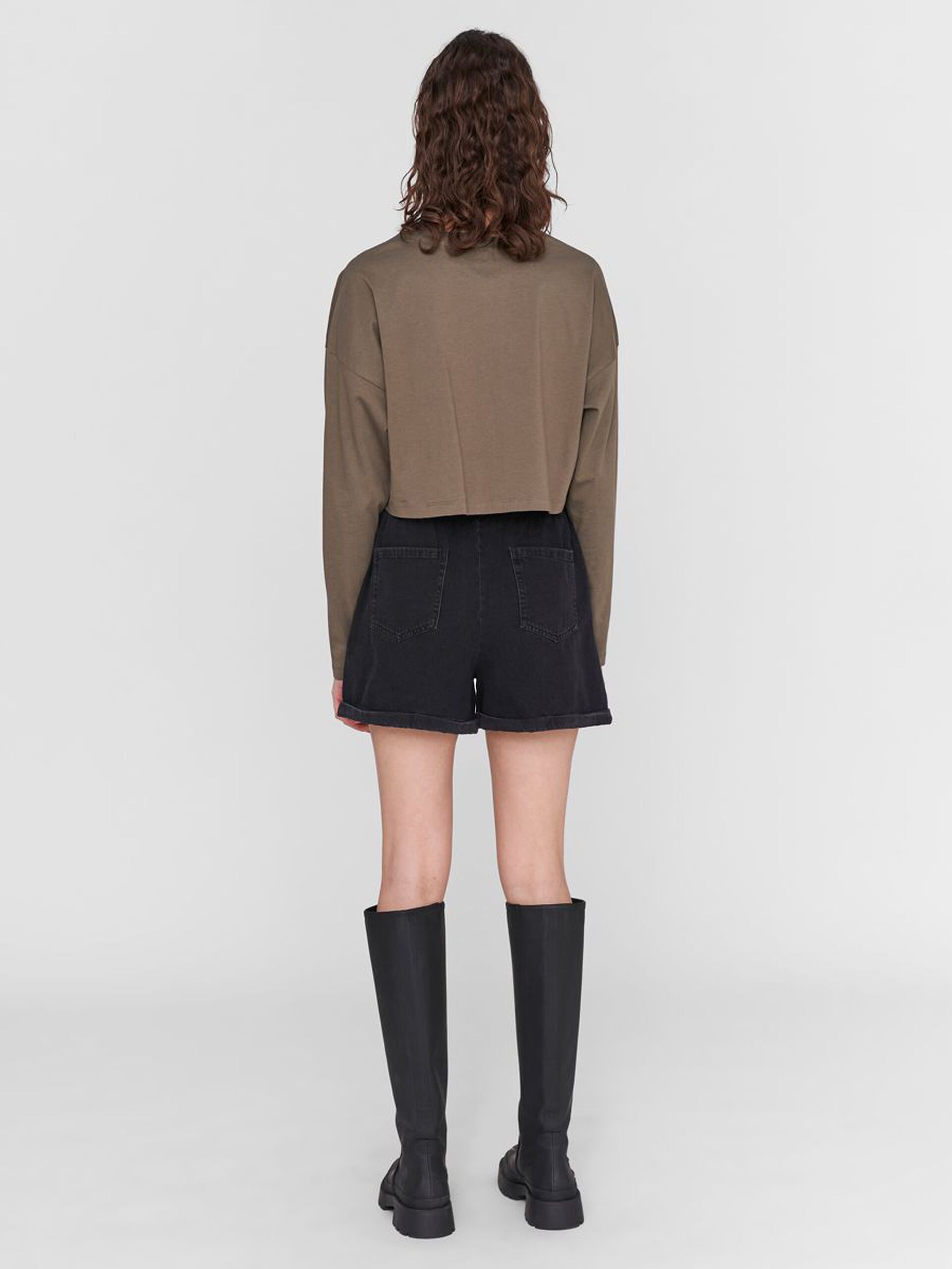 NOITOP010 (4) SEMI CROPPED LONG SLEEVED TOP