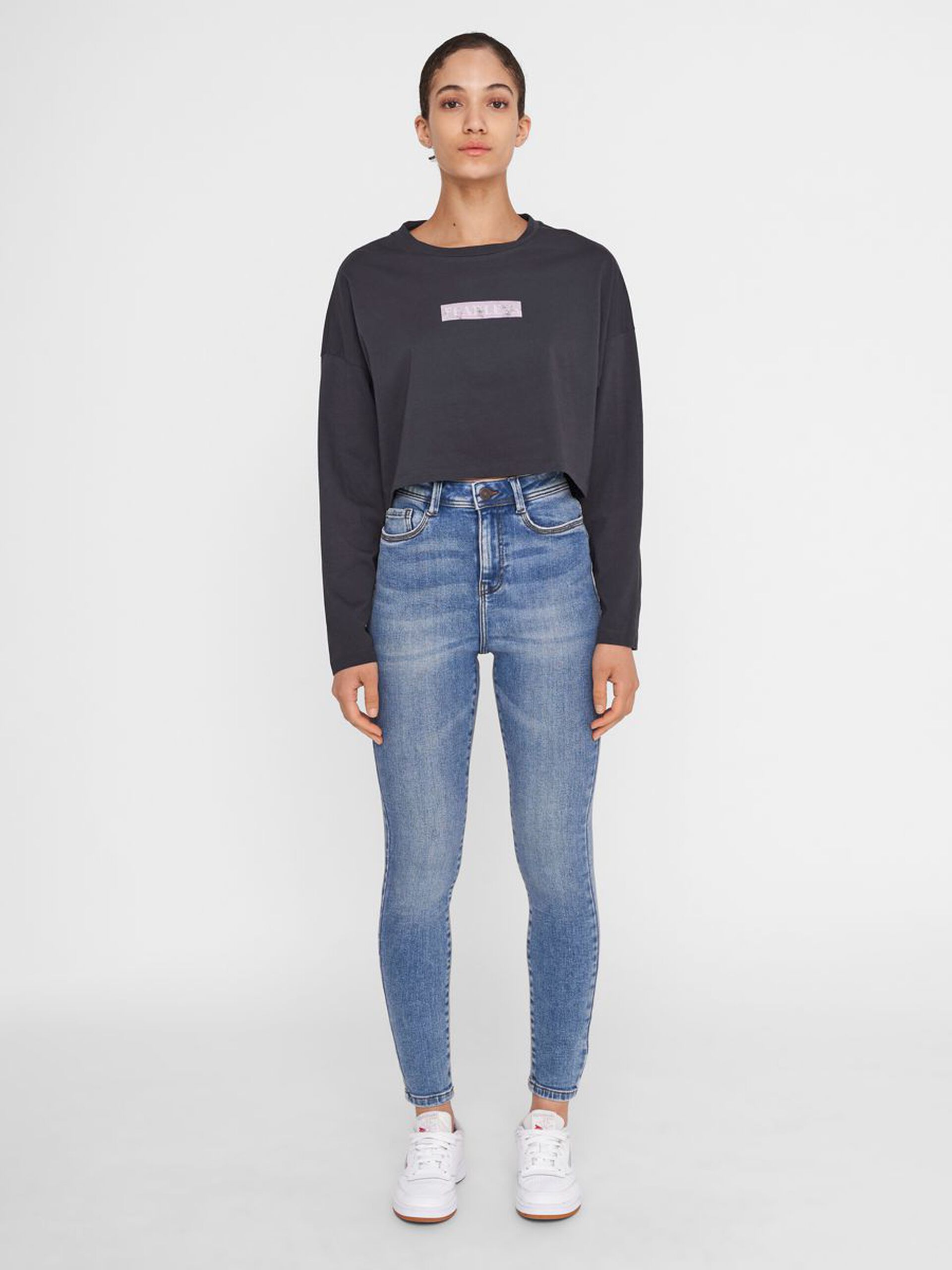 NOITOP011 (3) SEMI CROPPED LONG SLEEVED TOP Black