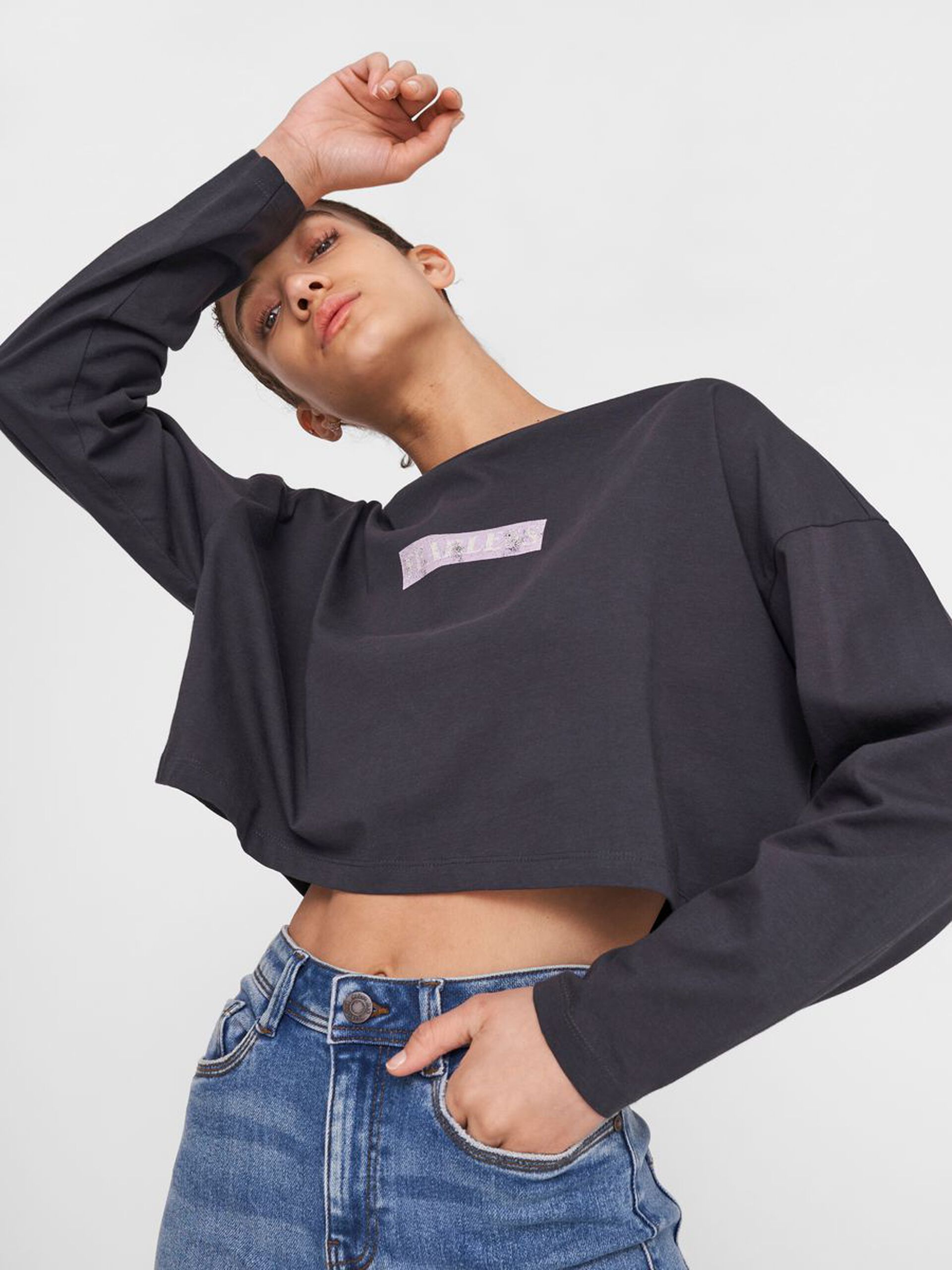 NOITOP011 (6) SEMI CROPPED LONG SLEEVED TOP Black