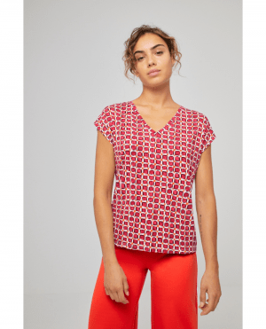 CAMISETA ESCOTE PICO FUCSIA