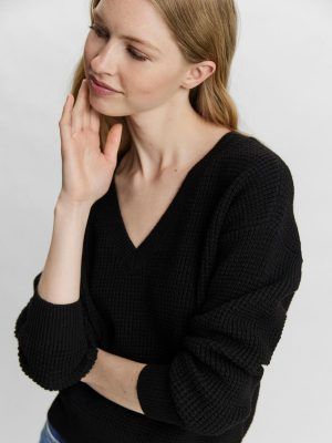 V-NECK KNITTED PULLOVER