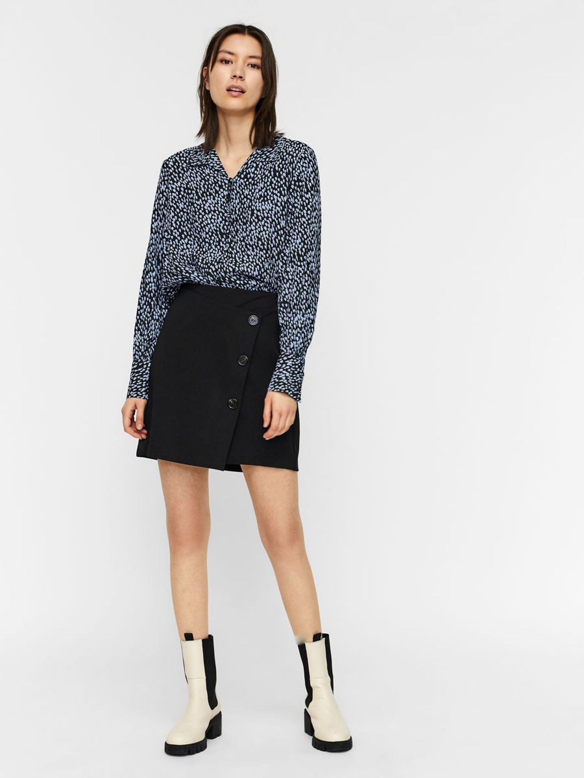 HIGH WAIST MINI SKIRT Negro HIGH WAIST MINI SKIRT Negro