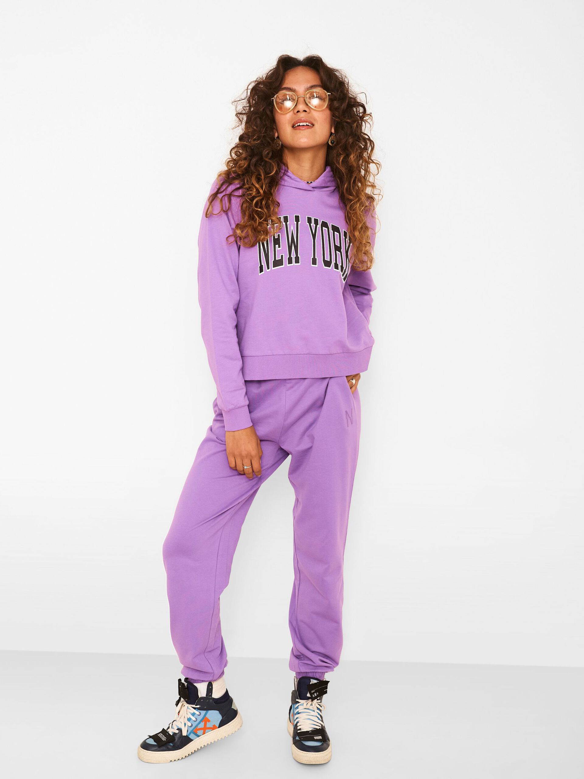 27017968_AmethystOrchid_883757_007 HOODED SWEATSHIRT