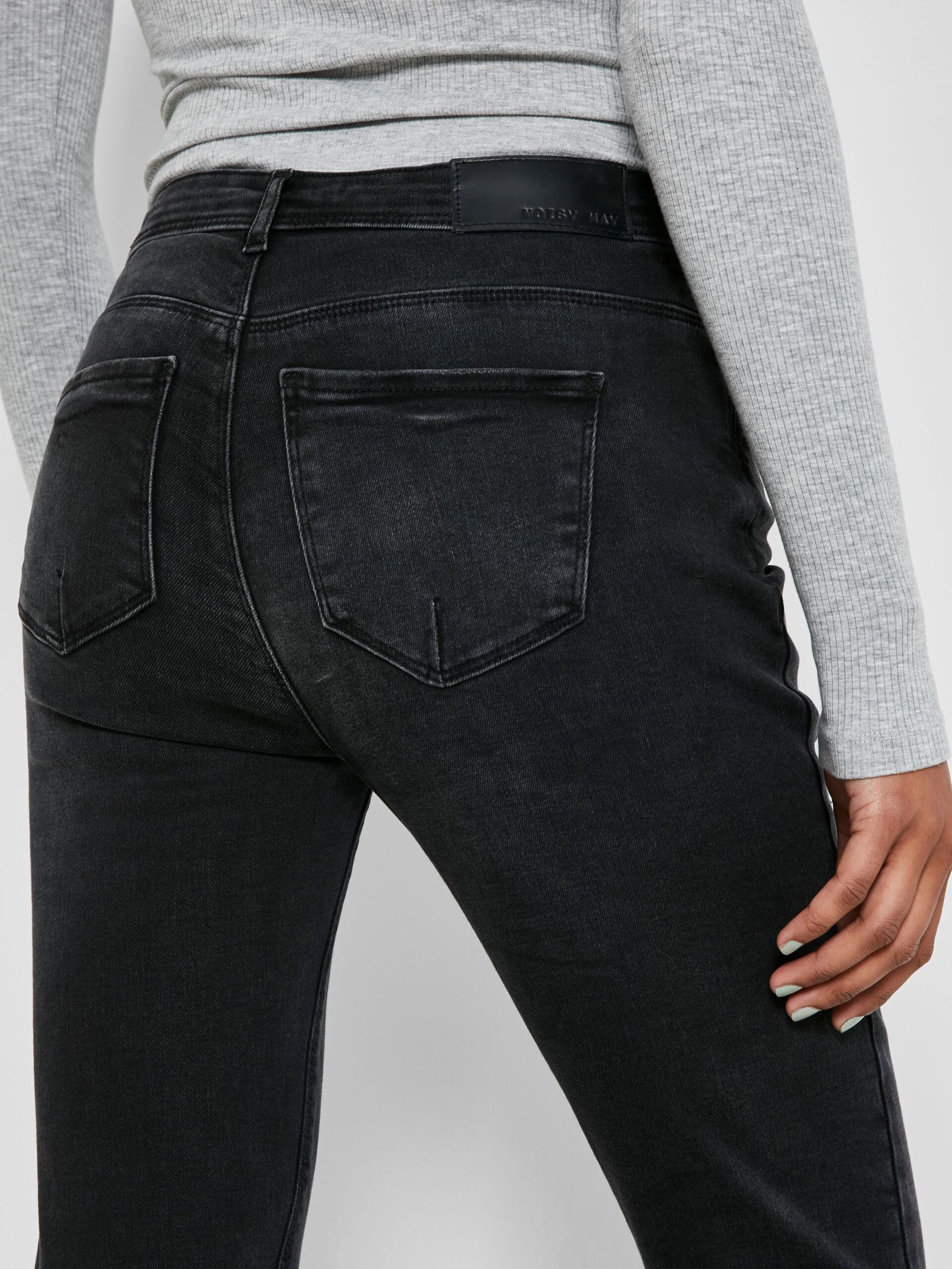 27018141_DarkGreyDenim_006 NMKIMMY CROPPED SKINNY FIT JEANS