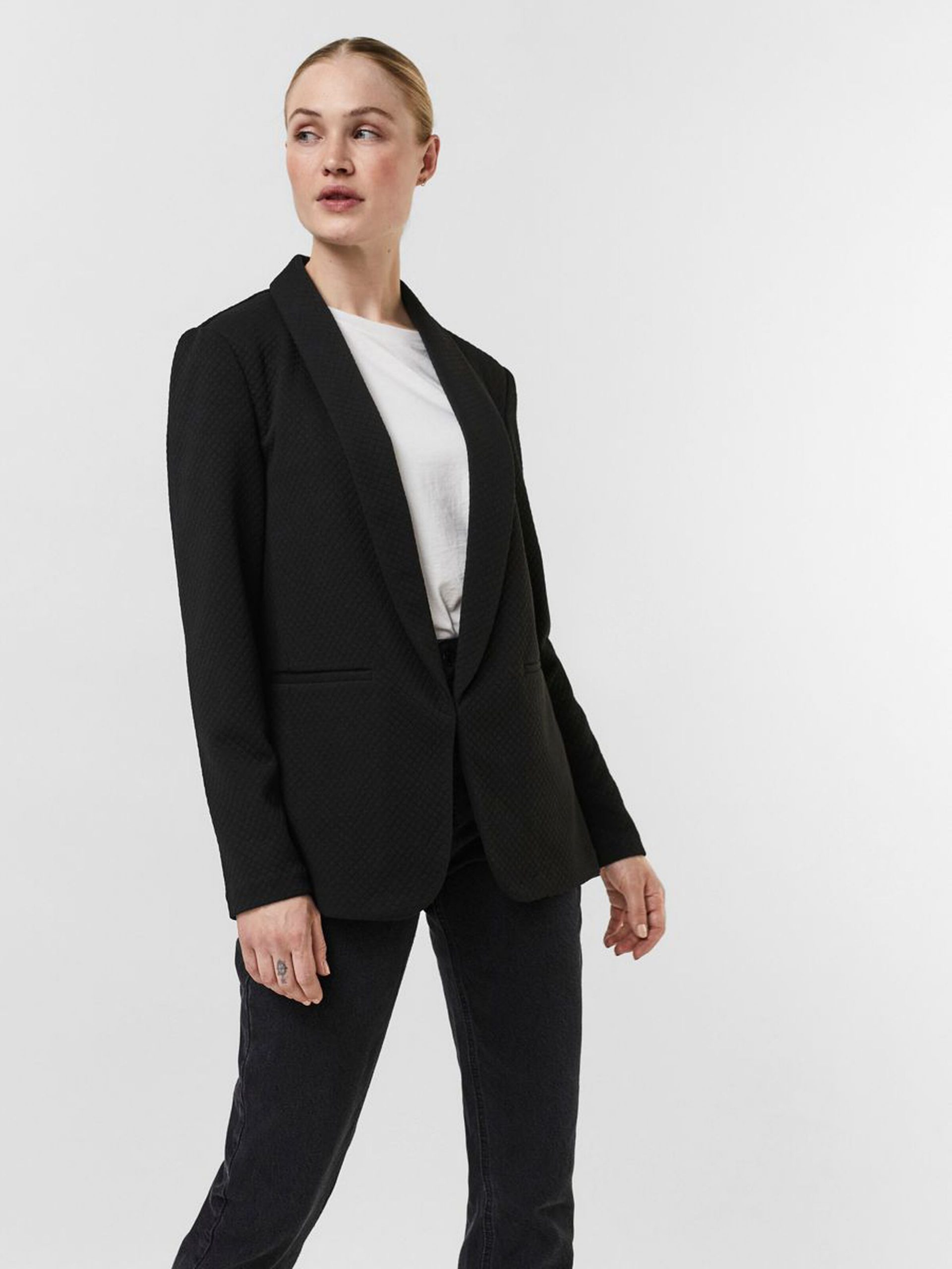 10258205_Black_003_ProductLarge LONG SLEEVE BLAZER