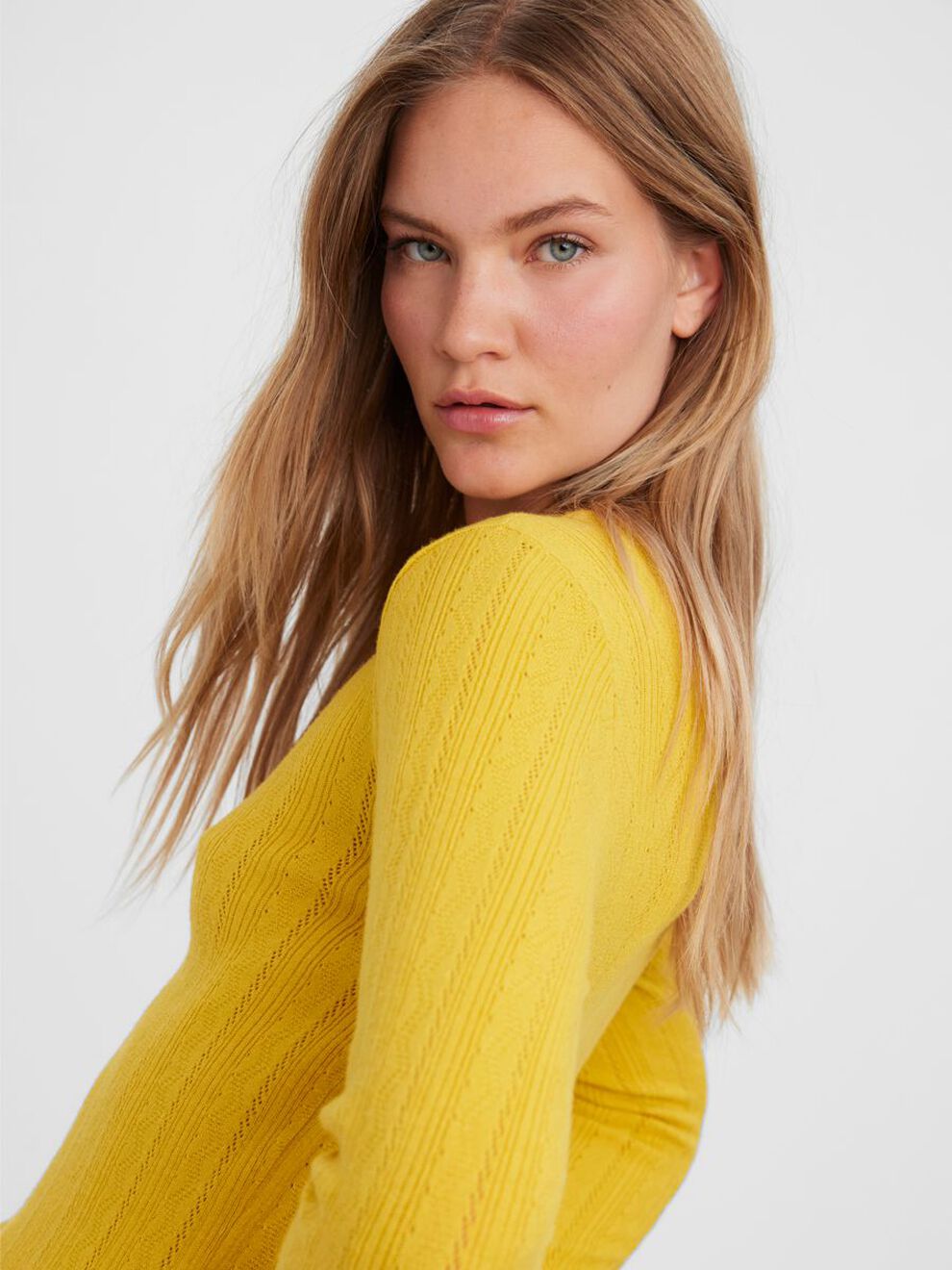 10268004_SpicyMustard_006_ProductLarge STRUCTURED BLOUSE Amarillo